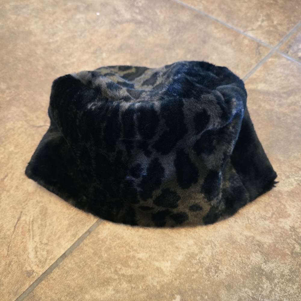 Leopard Fur Detailed | HALEY | Papakha Hat
